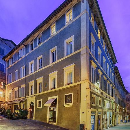 B&B Le Aquile Siena Bagian luar foto