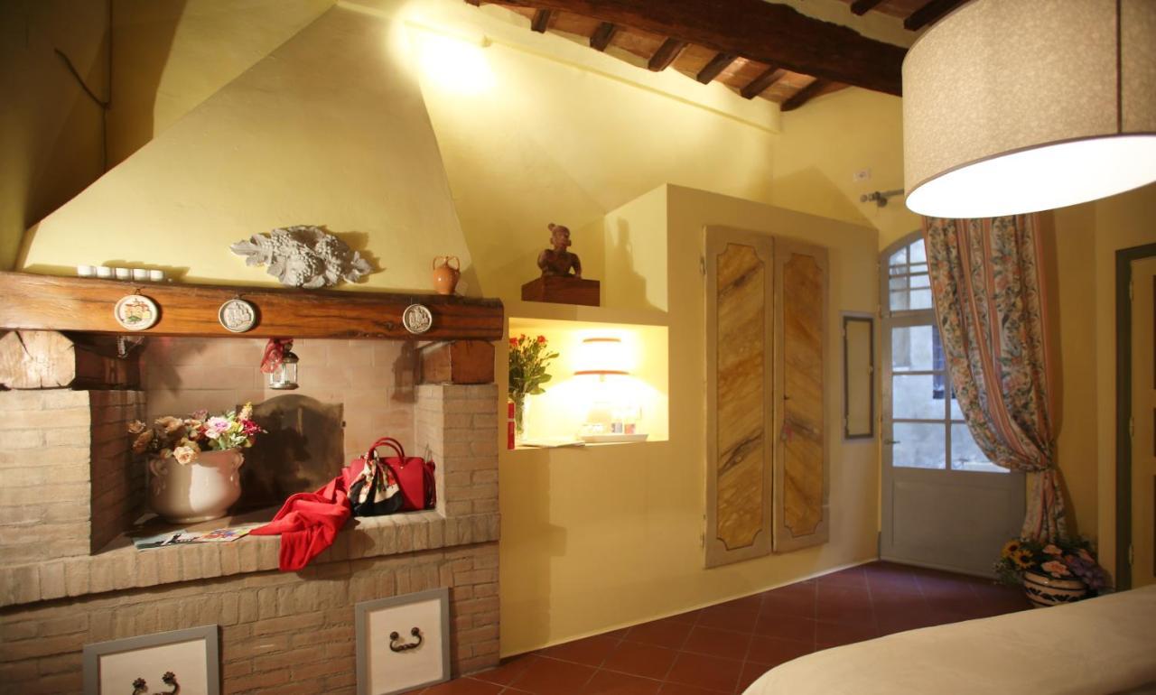 B&B Le Aquile Siena Bagian luar foto
