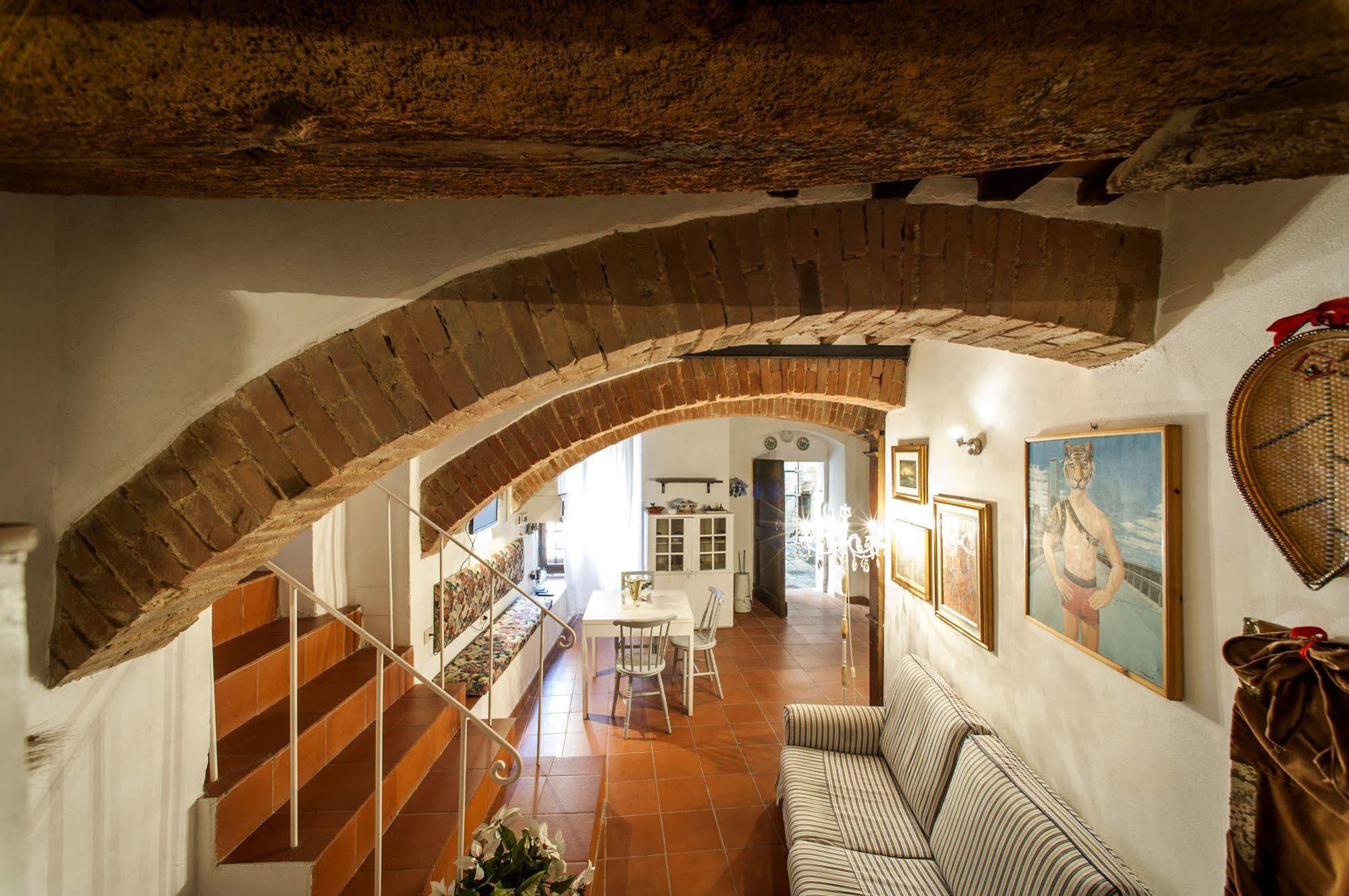 B&B Le Aquile Siena Bagian luar foto