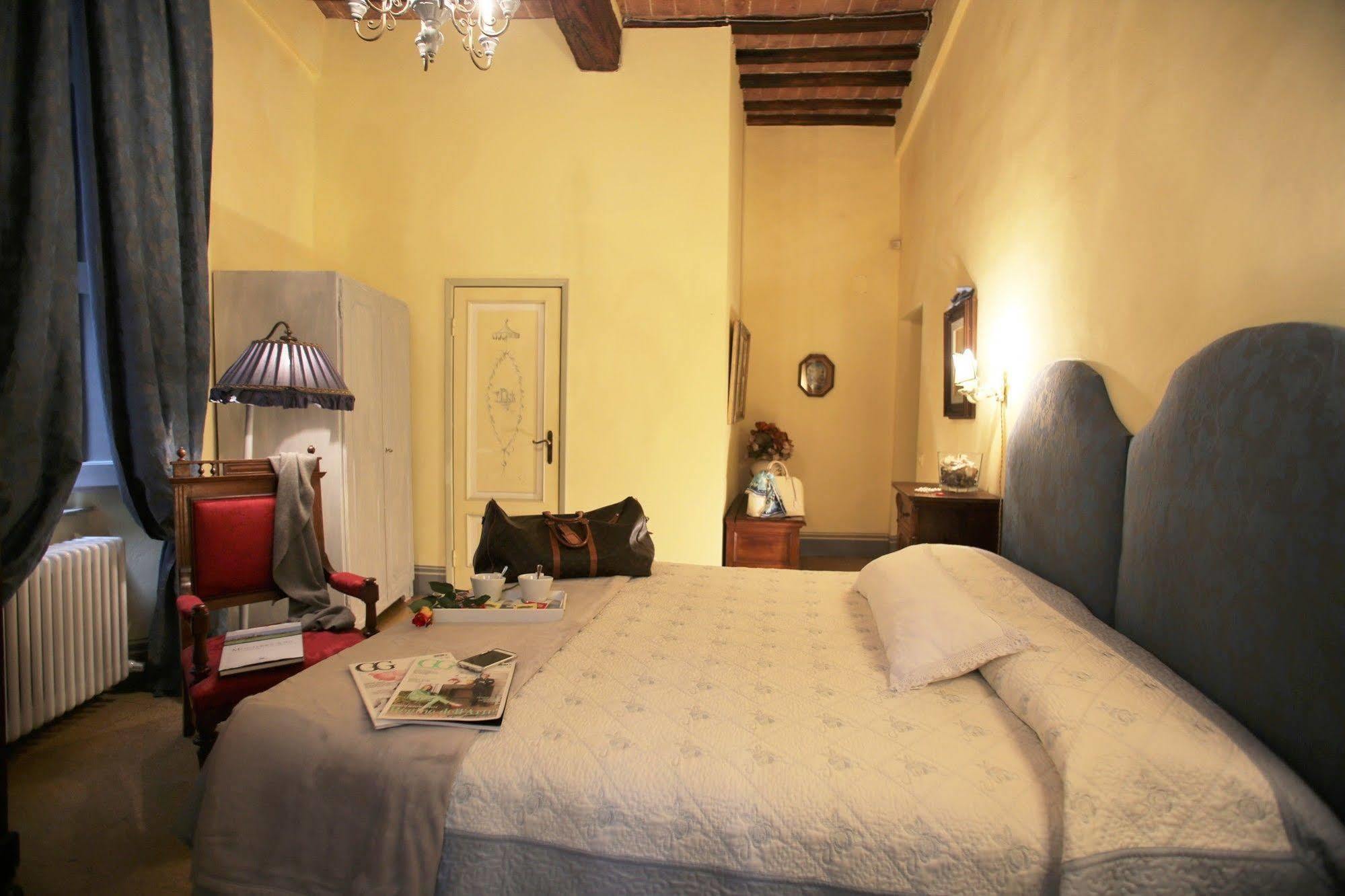 B&B Le Aquile Siena Bagian luar foto