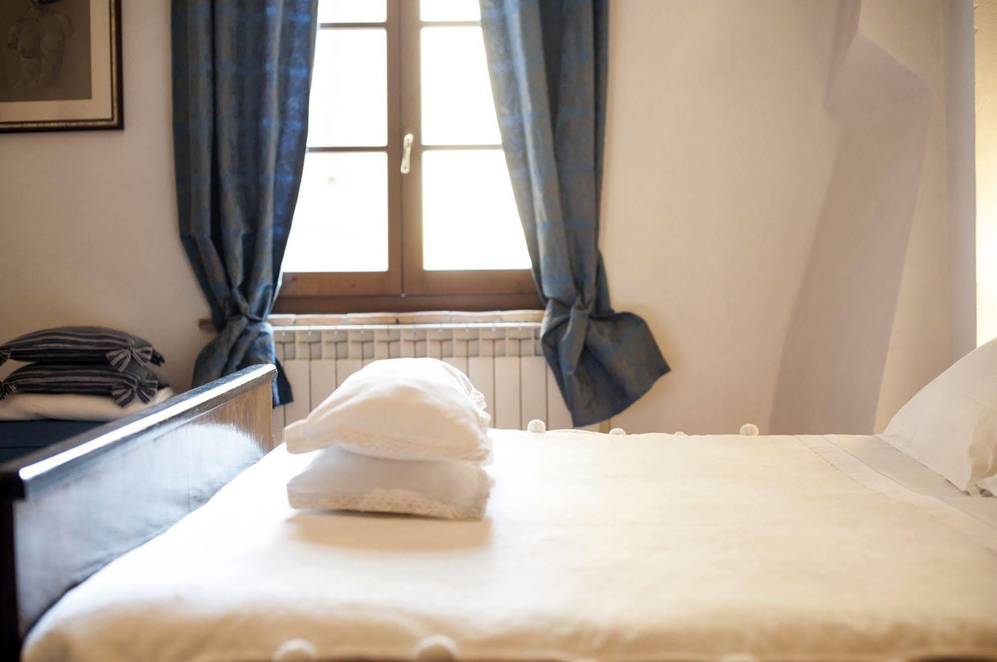 B&B Le Aquile Siena Bagian luar foto