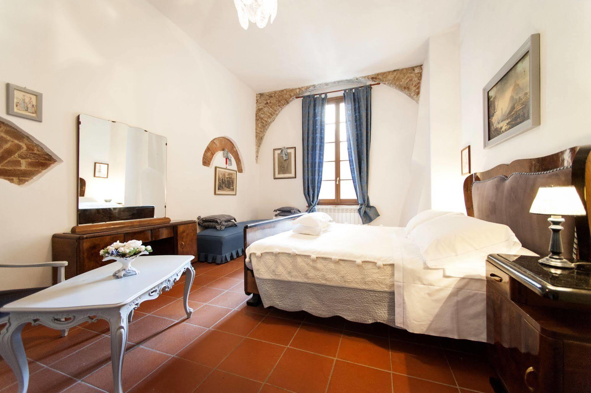 B&B Le Aquile Siena Bagian luar foto
