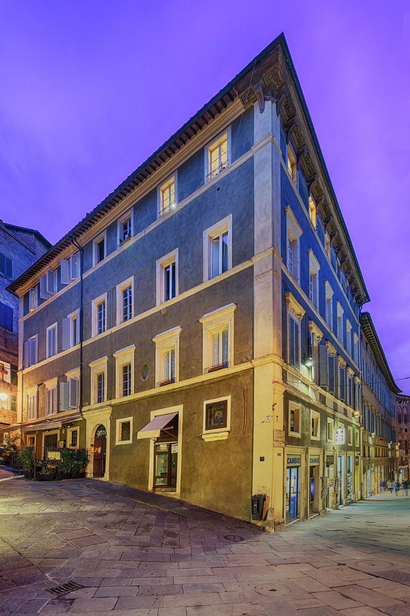 B&B Le Aquile Siena Bagian luar foto